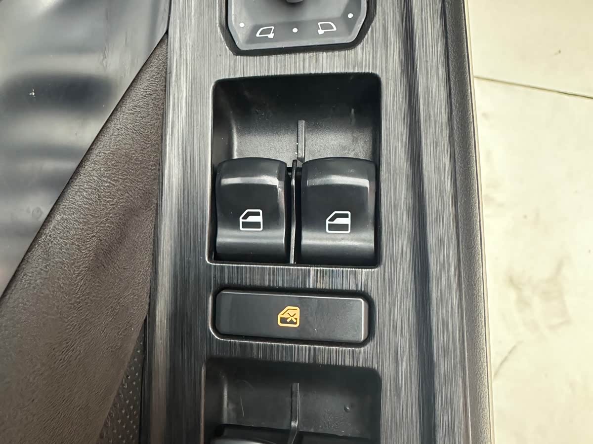 Haval Haval H6 1.5 л 2022 г. Чёрный, пробег 41000 км