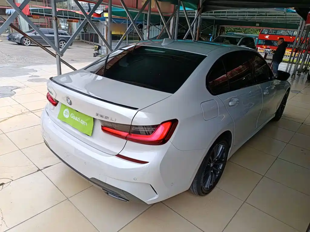 BMW 3 Series 3 2022 325Li M Sport