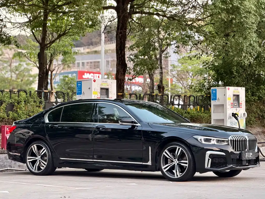 BMW 7 Series 7 2018 740Li xDrive Premium M Sport