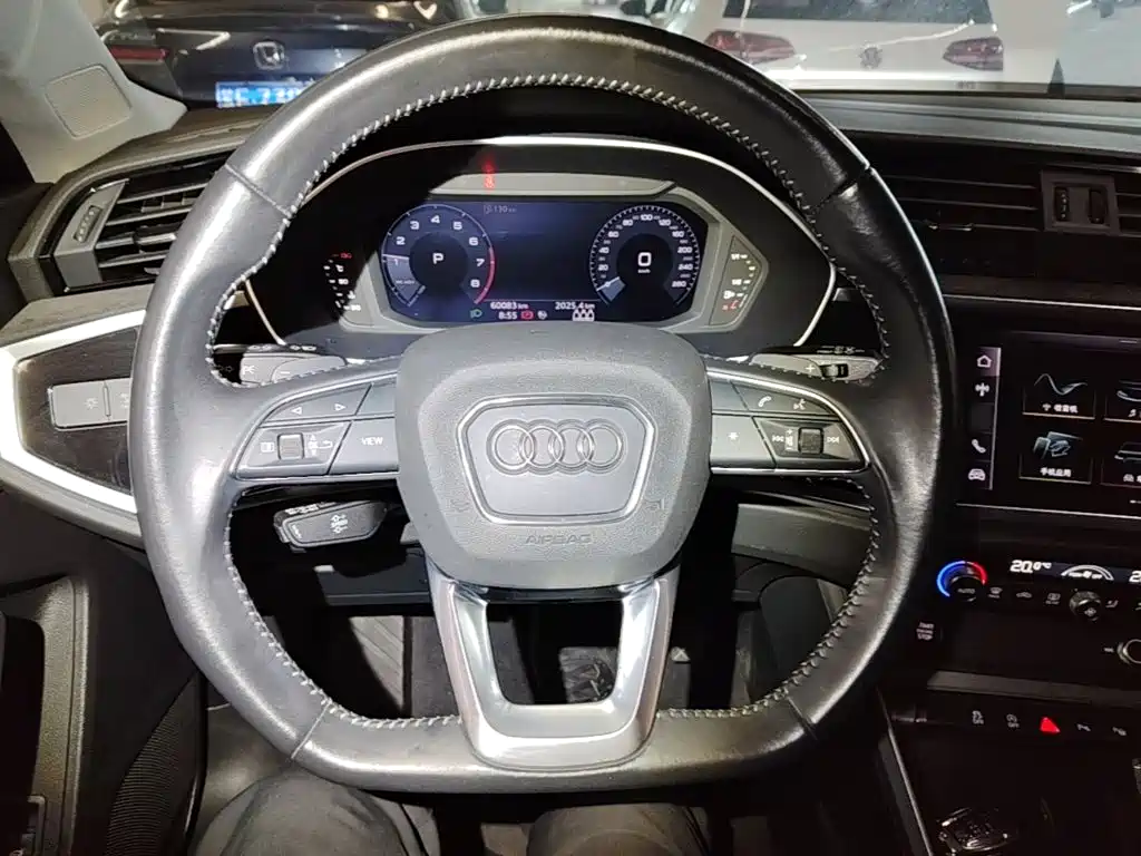 Audi Q3 — миниатюра 11