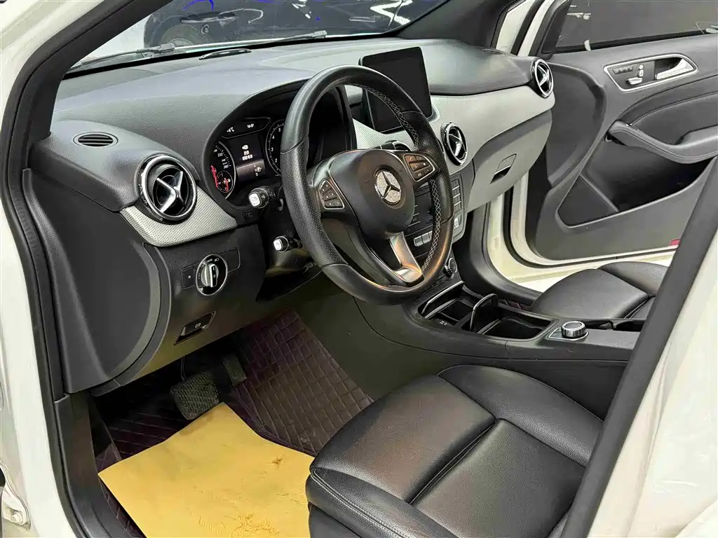 MERCEDES-BENZ B CLASS