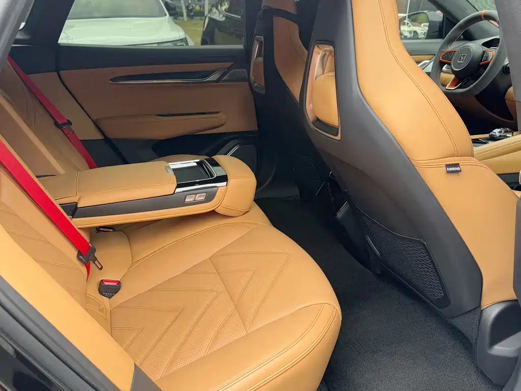 ZEEKR EXTREME KRYPTON 001