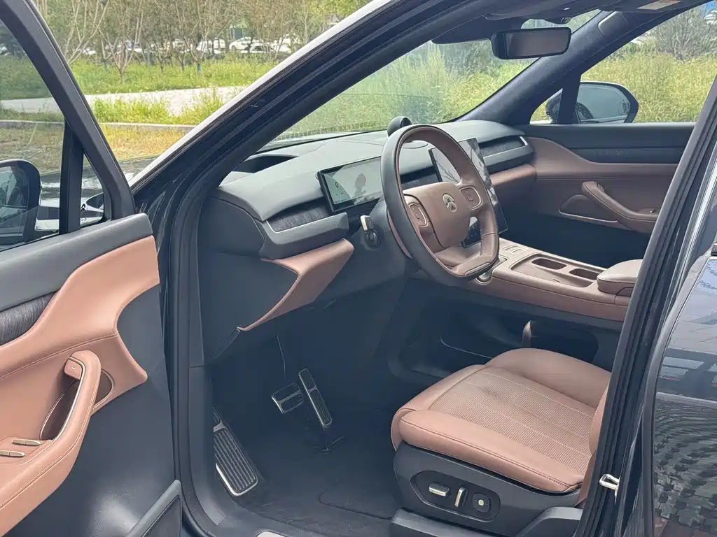NIO ES8 — миниатюра 10