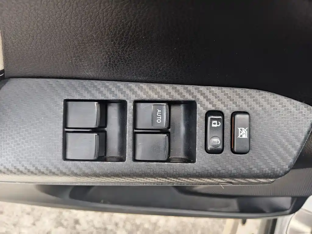 Toyota RAV4 — миниатюра 16