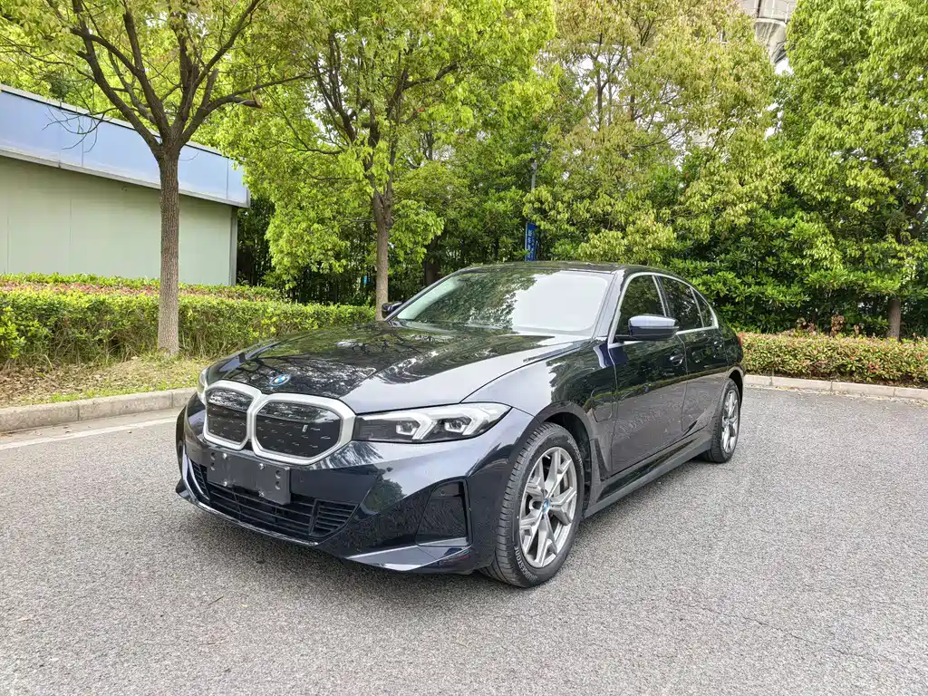BMW i3 2024