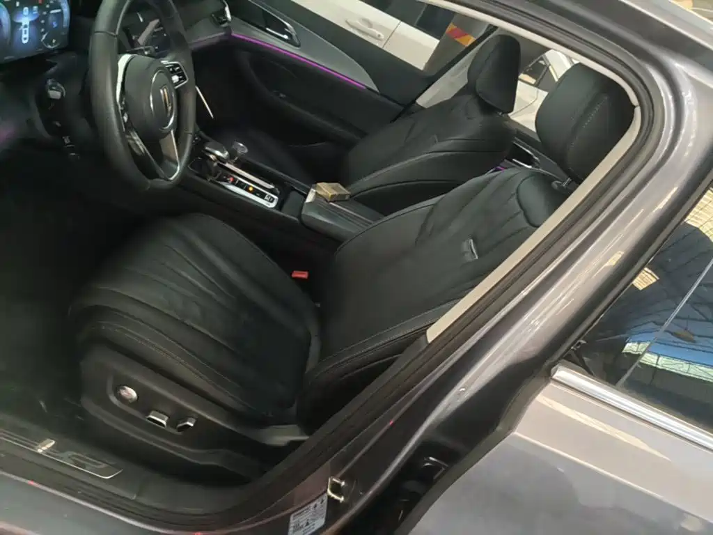 Hongqi Hongqi H5 — миниатюра 15