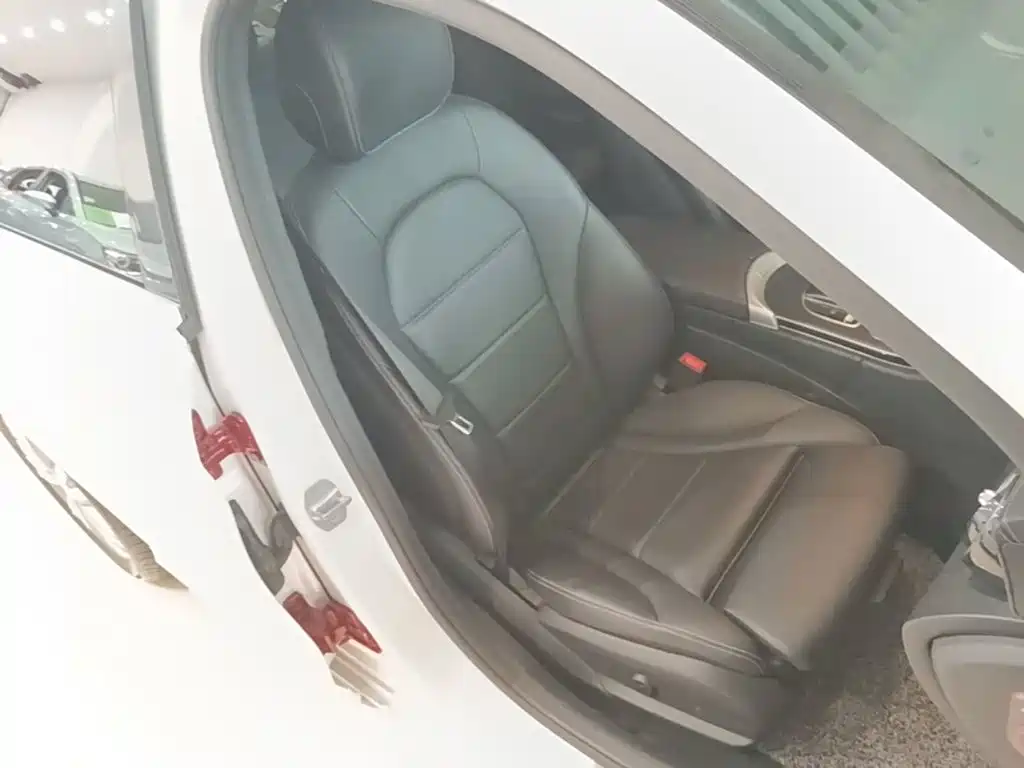 Mercedes-Benz C-Class — миниатюра 25