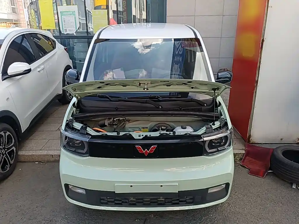 Wuling MINIEV — миниатюра 20