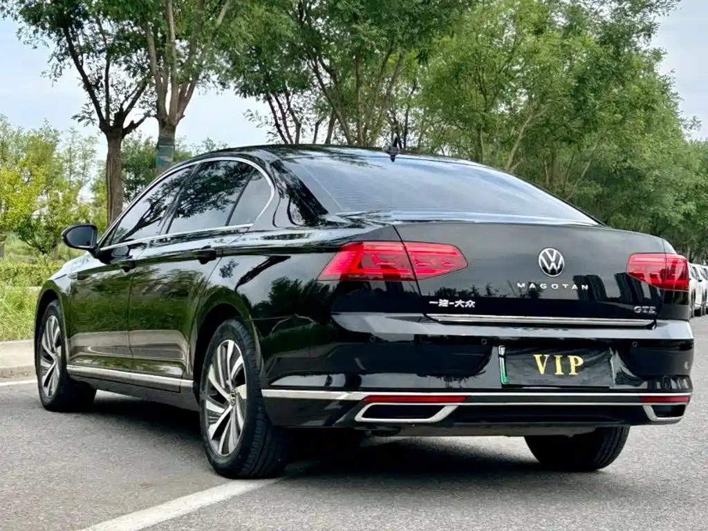 Volkswagen Magotan PHEV — миниатюра 7