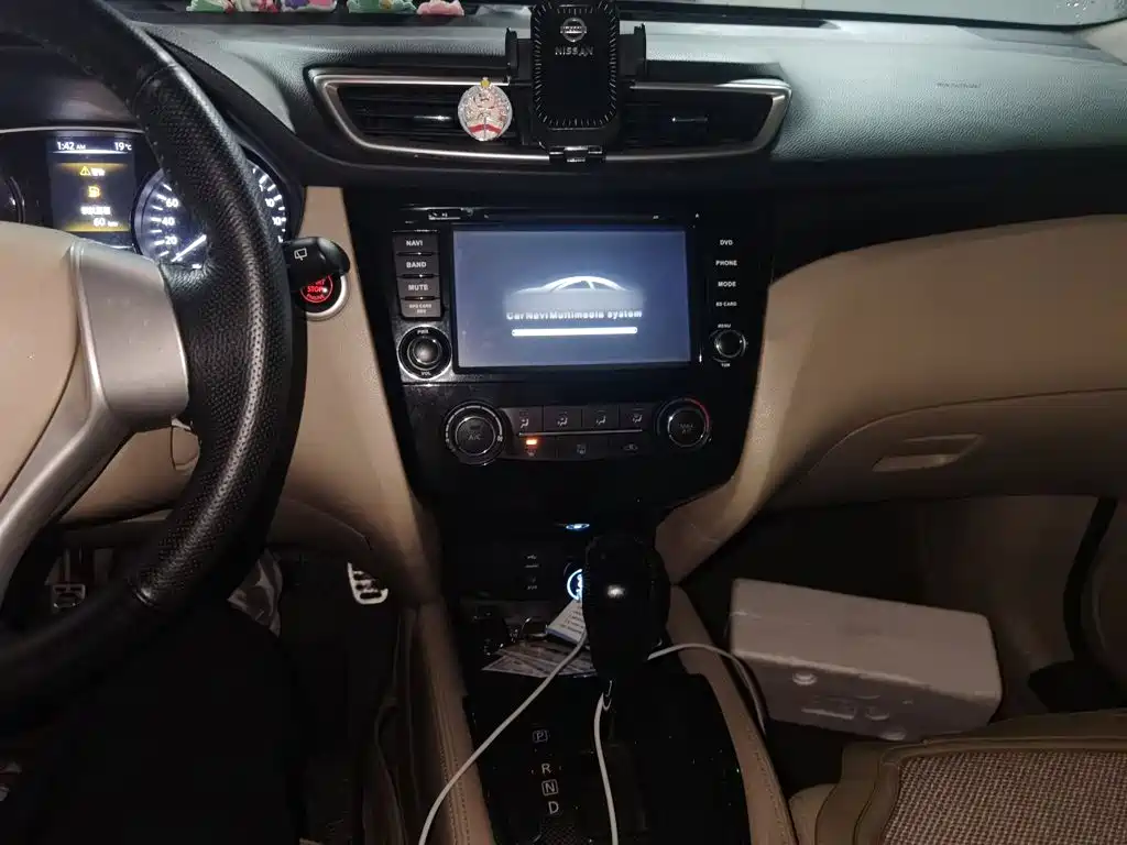 Nissan X-Trail — миниатюра 6