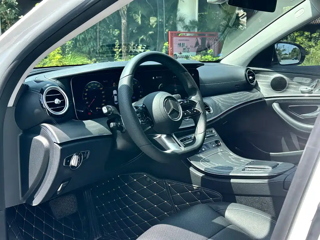 Mercedes-Benz E-Class New Energy — миниатюра 9