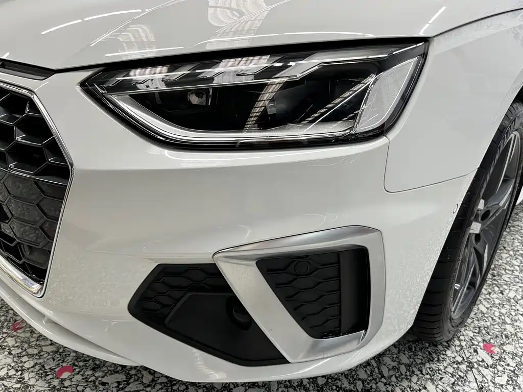 Audi A4L 2020 40 TFSI Luxury