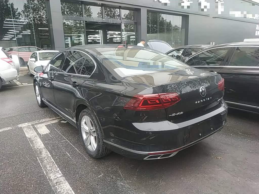 Volkswagen Magotan 1.4 л 2025 г. Чёрный, пробег 26200 км
