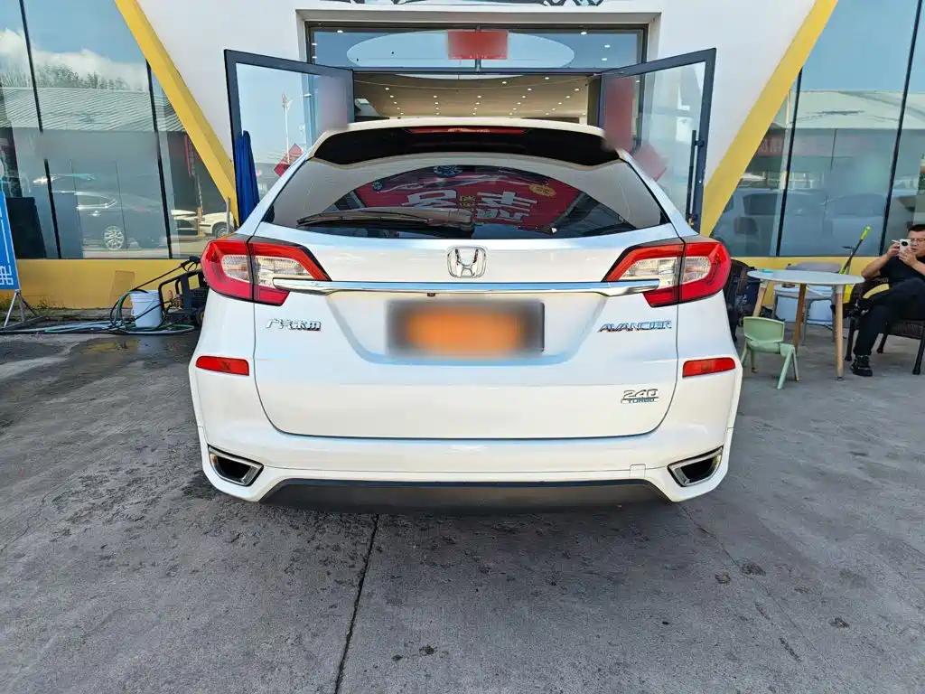 Honda Avancier — миниатюра 6