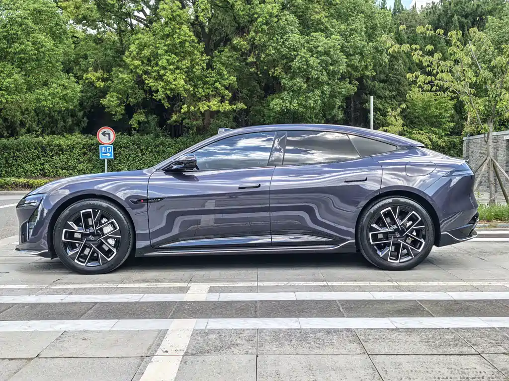 Avatr Avatr 06 — миниатюра 5