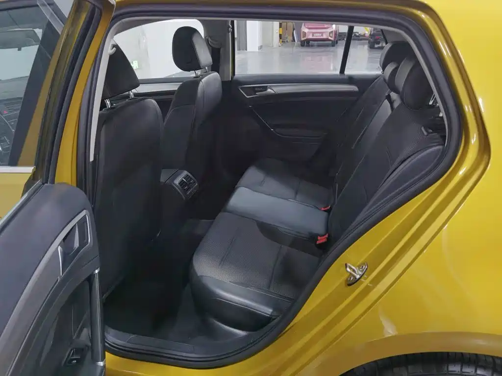 Volkswagen Golf — миниатюра 15