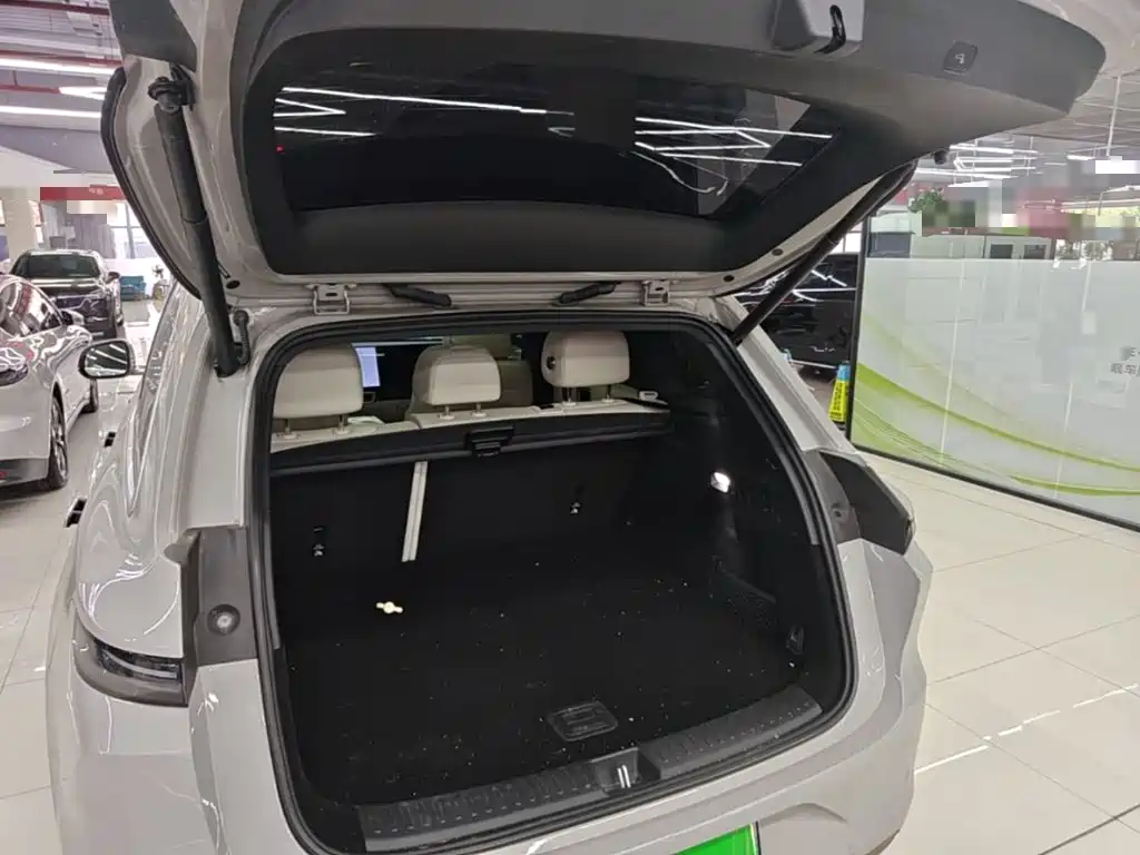 Li Auto Li L6 — миниатюра 19