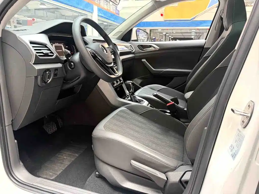 Volkswagen T-Cross — миниатюра 5
