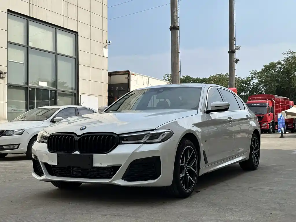 BMW 5 Series 2021 525Li M Sport Package
