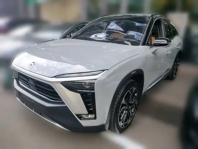 NIO ES8