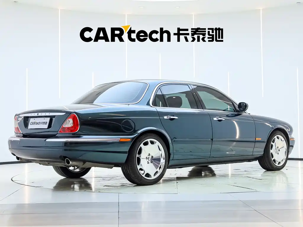 Jaguar XJ — миниатюра 7