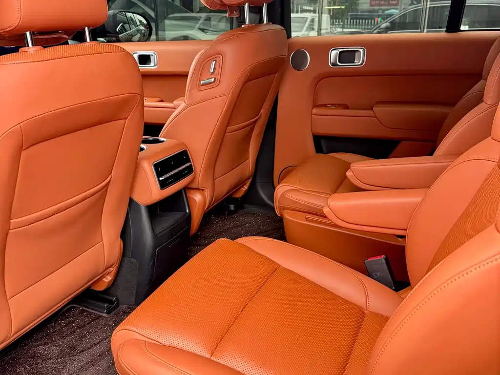 Li Auto Li L8 — миниатюра 10