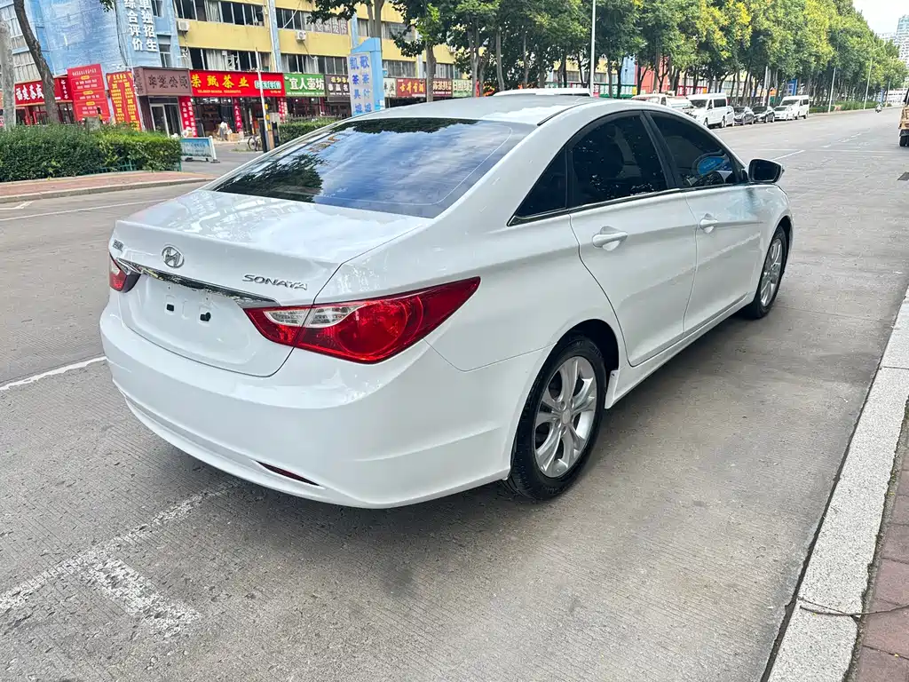 Hyundai Sonata — миниатюра 4