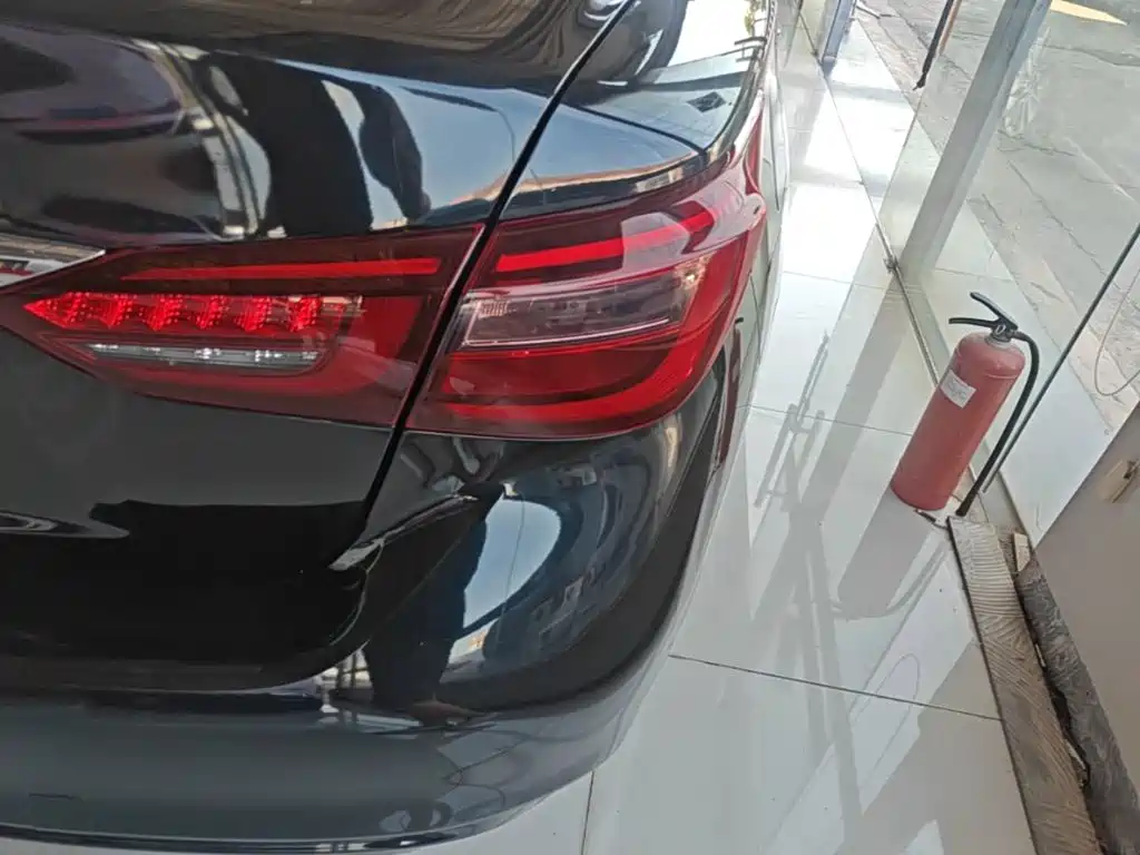 Infiniti Q50L — миниатюра 8