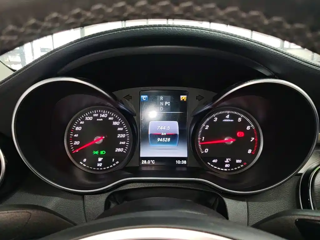 Mercedes-Benz C-Class — миниатюра 12