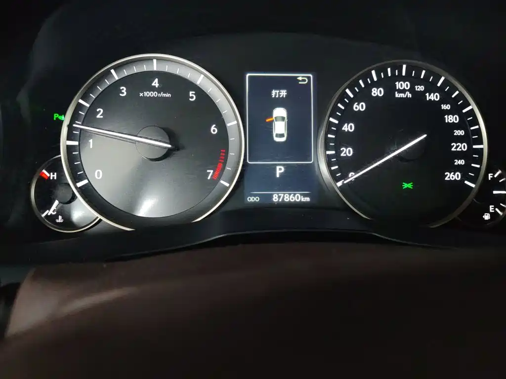 Lexus ES — миниатюра 9