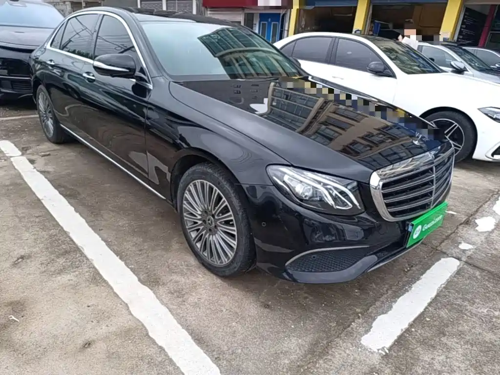Mercedes-Benz E-Class — миниатюра 4