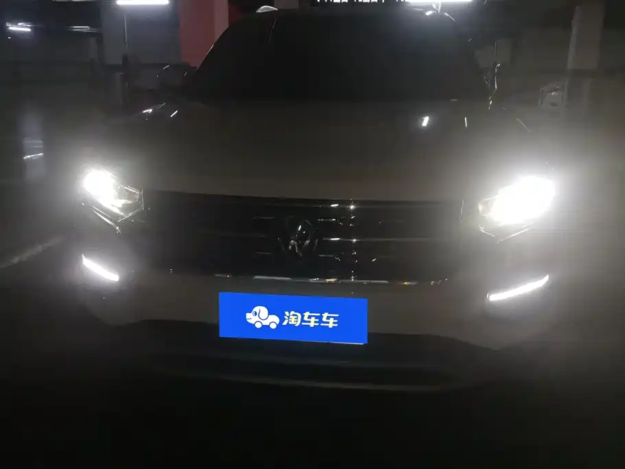 Volkswagen Tayron 2021 330TSI 3