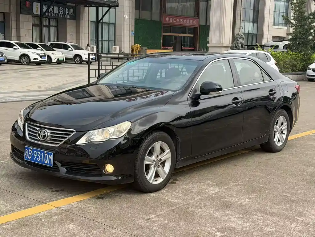 Toyota Reiz 2010