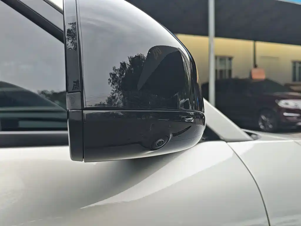 ARCFOX Beta T1 — миниатюра 22