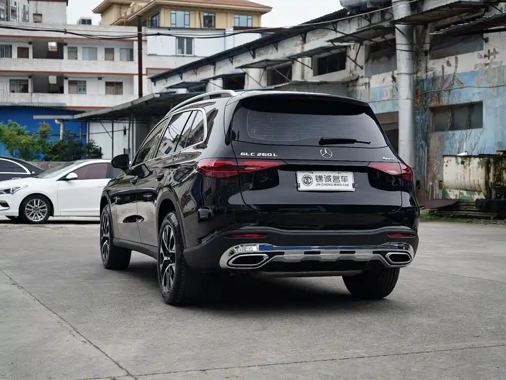 Mercedes-Benz GLC 2023 GLC 260 L 4MATIC 5 мест
