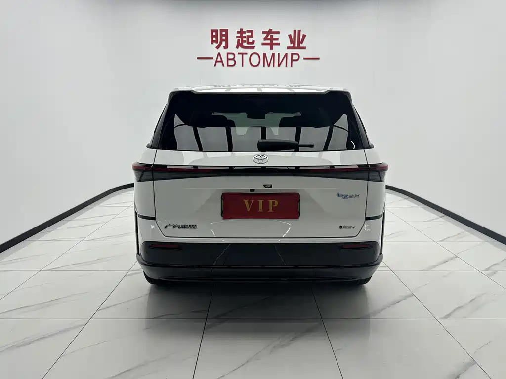 Toyota bZ3X - фото 10
