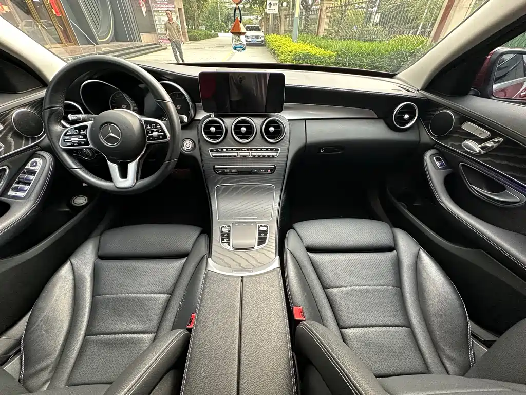 Mercedes-Benz C-Class — миниатюра 8