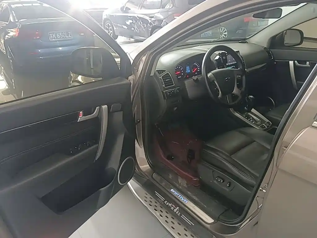 Chevrolet Captiva — миниатюра 16