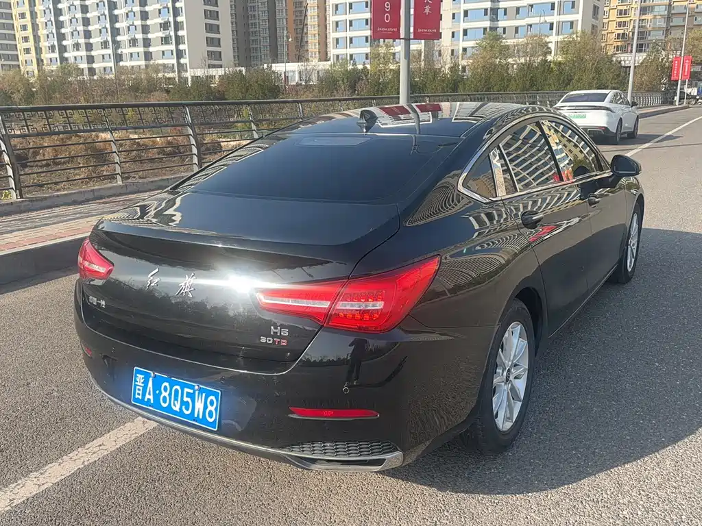 RED FLAG HONGQI H5
