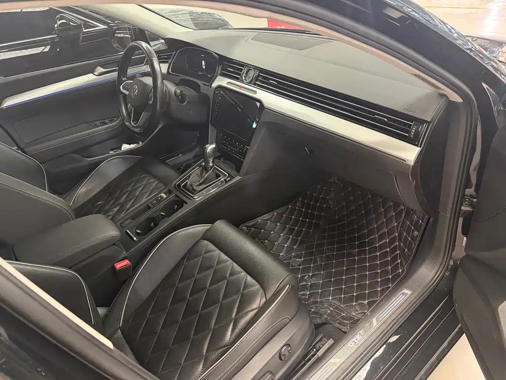 Volkswagen Magotan PHEV — миниатюра 3