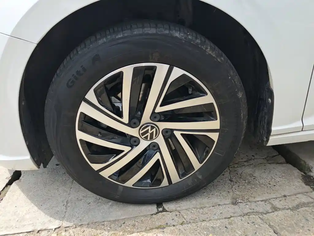 Volkswagen Lavida — миниатюра 23