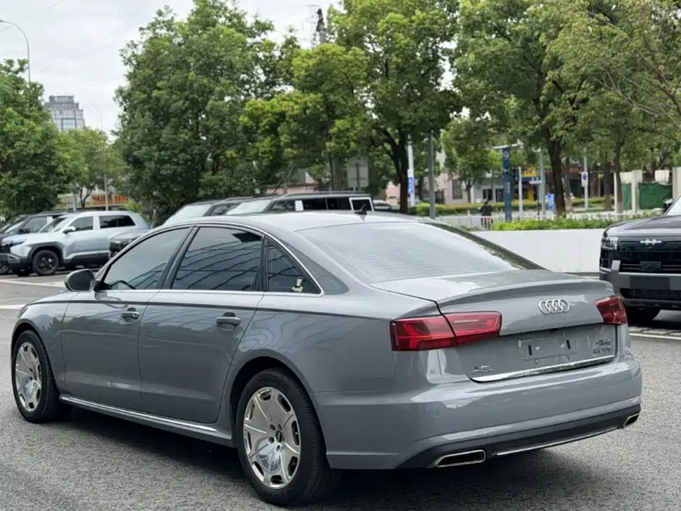 Audi A6L — миниатюра 10