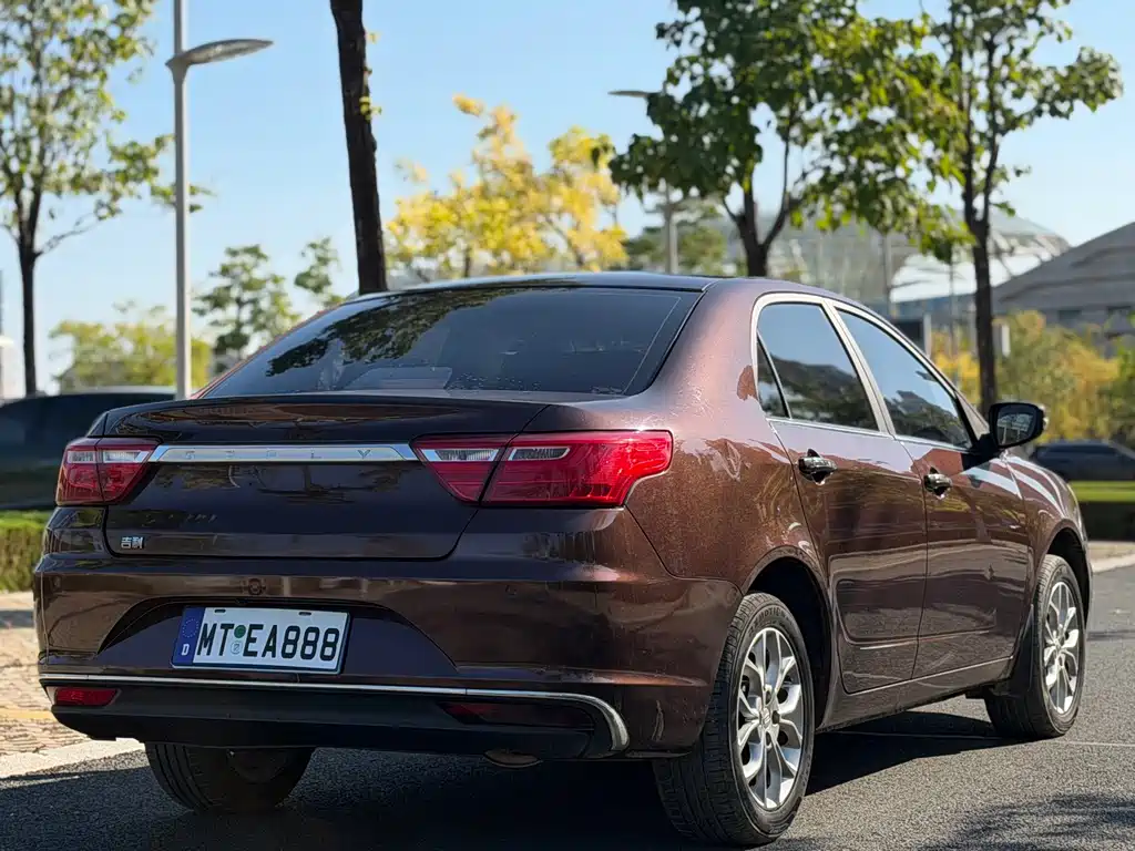 Geely Vision — миниатюра 4