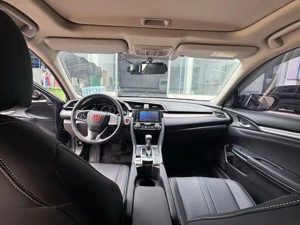 Honda Civic — миниатюра 6