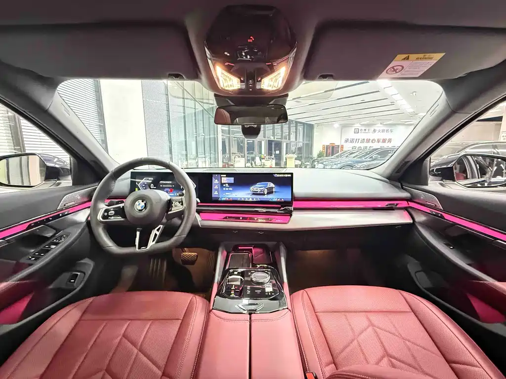 BMW 5 Series — миниатюра 14