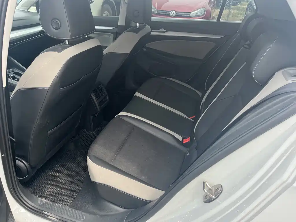 Volkswagen Golf — миниатюра 5