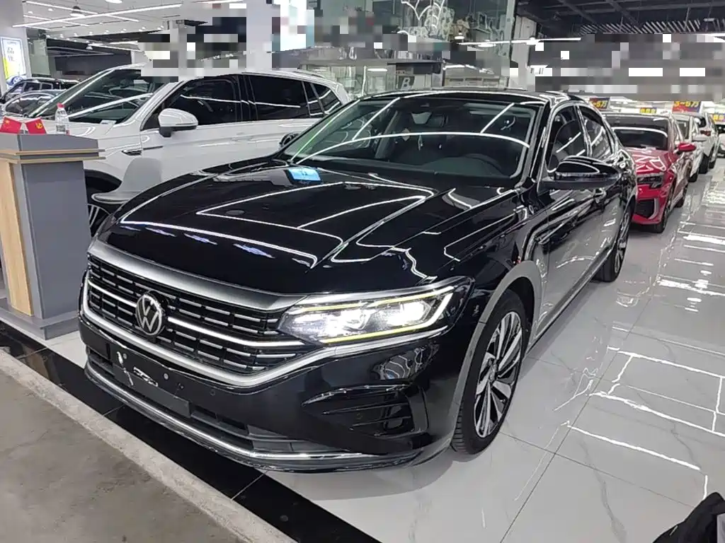 Volkswagen Passat 2022 330TSI Luxury