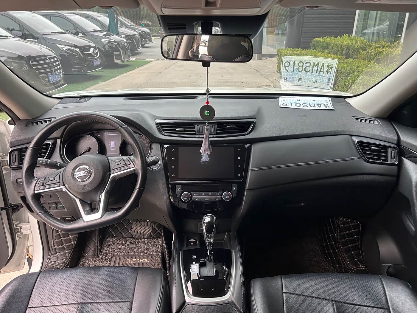 Nissan X-Trail 2.0 л 2021 г. Белый, пробег 45000 км