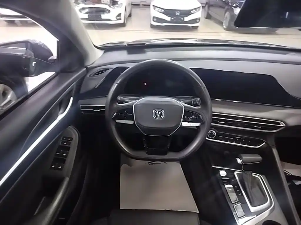Changan Eado — миниатюра 11