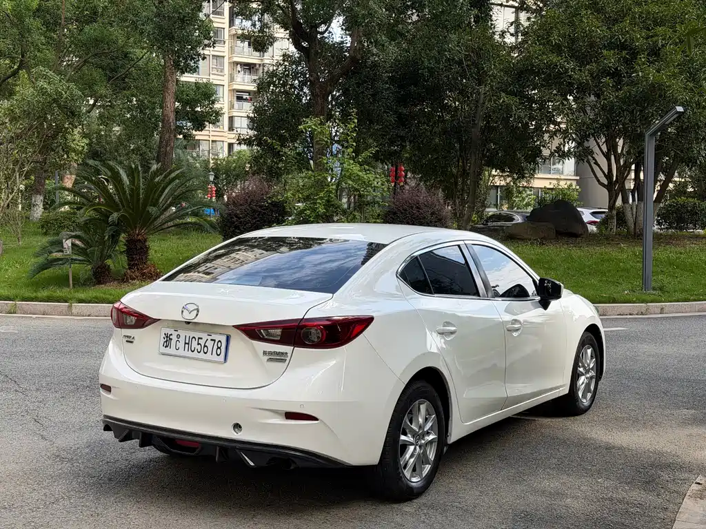 Mazda 3 Axela — миниатюра 4